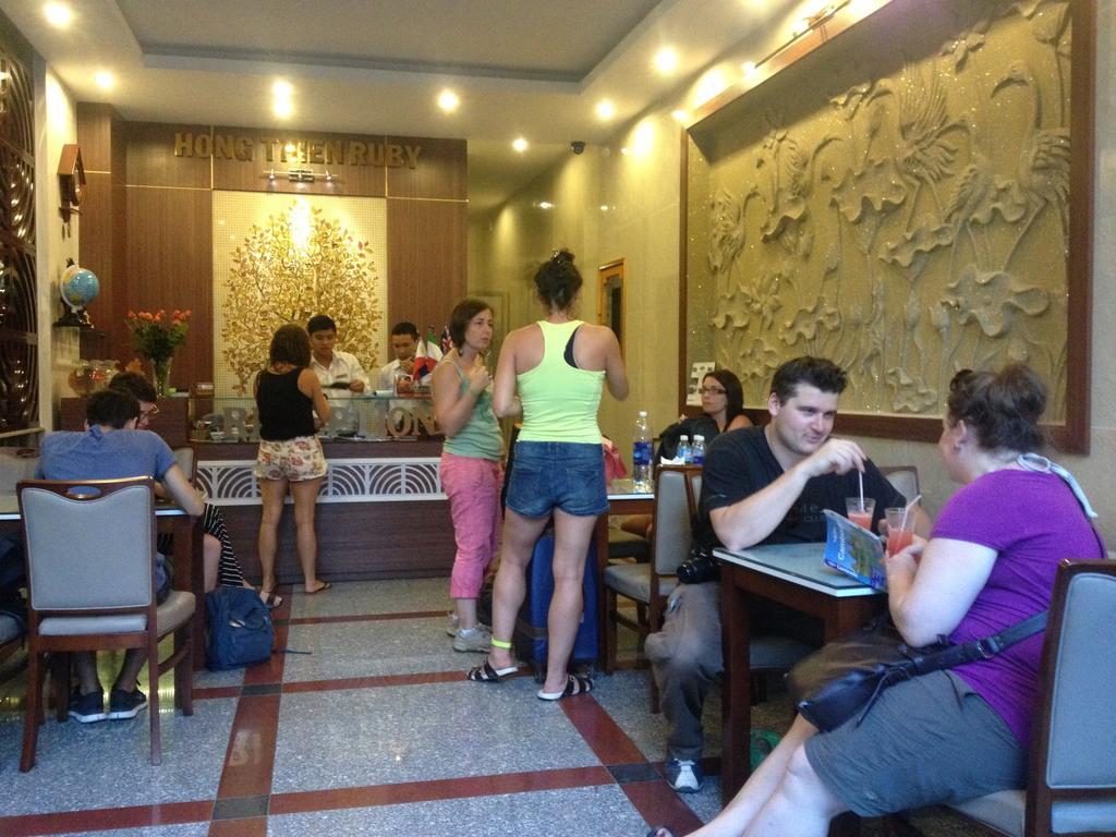 Hong Thien Ruby Hotel Hue Exteriör bild