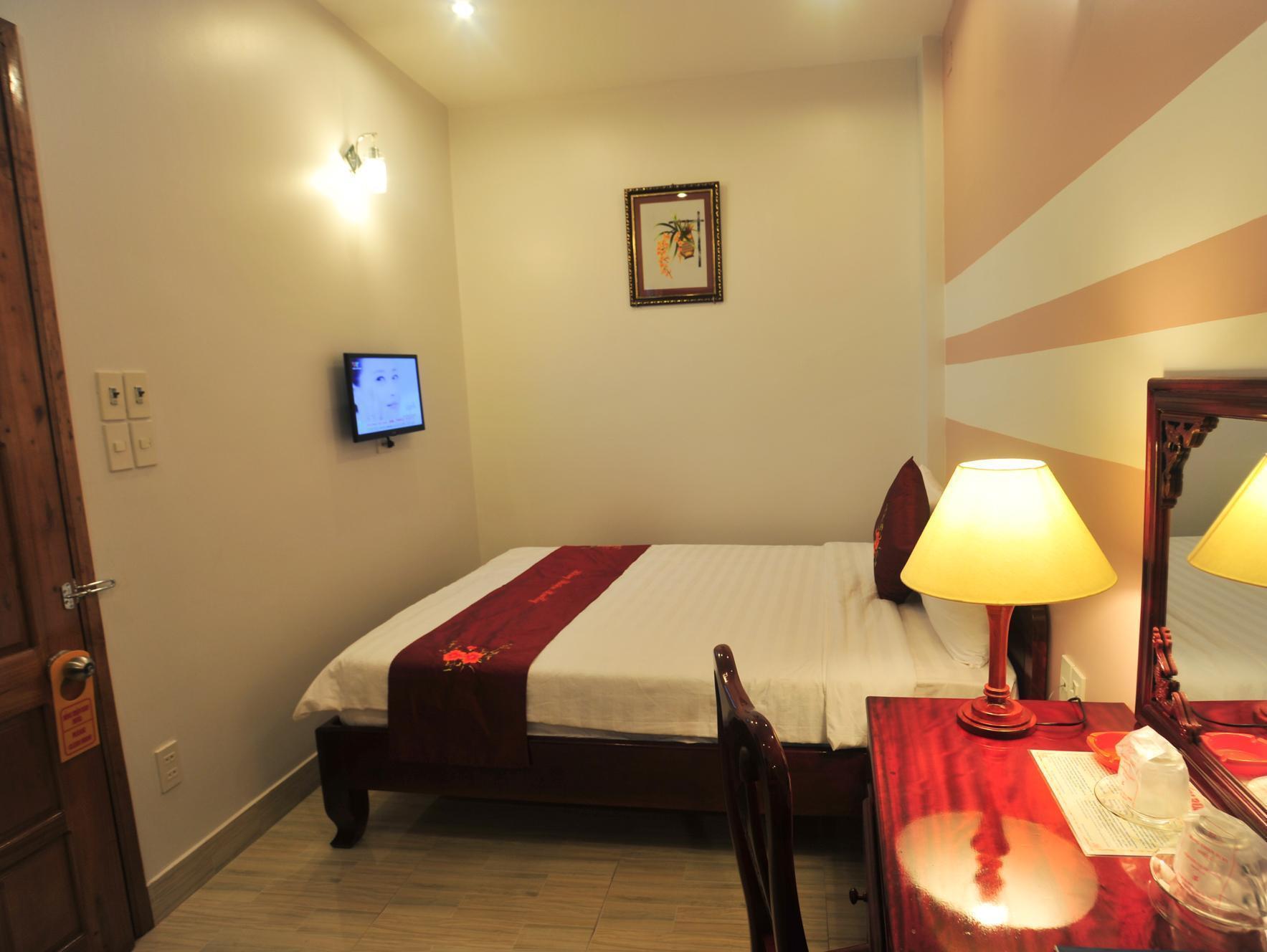 Hong Thien Ruby Hotel Hue Exteriör bild