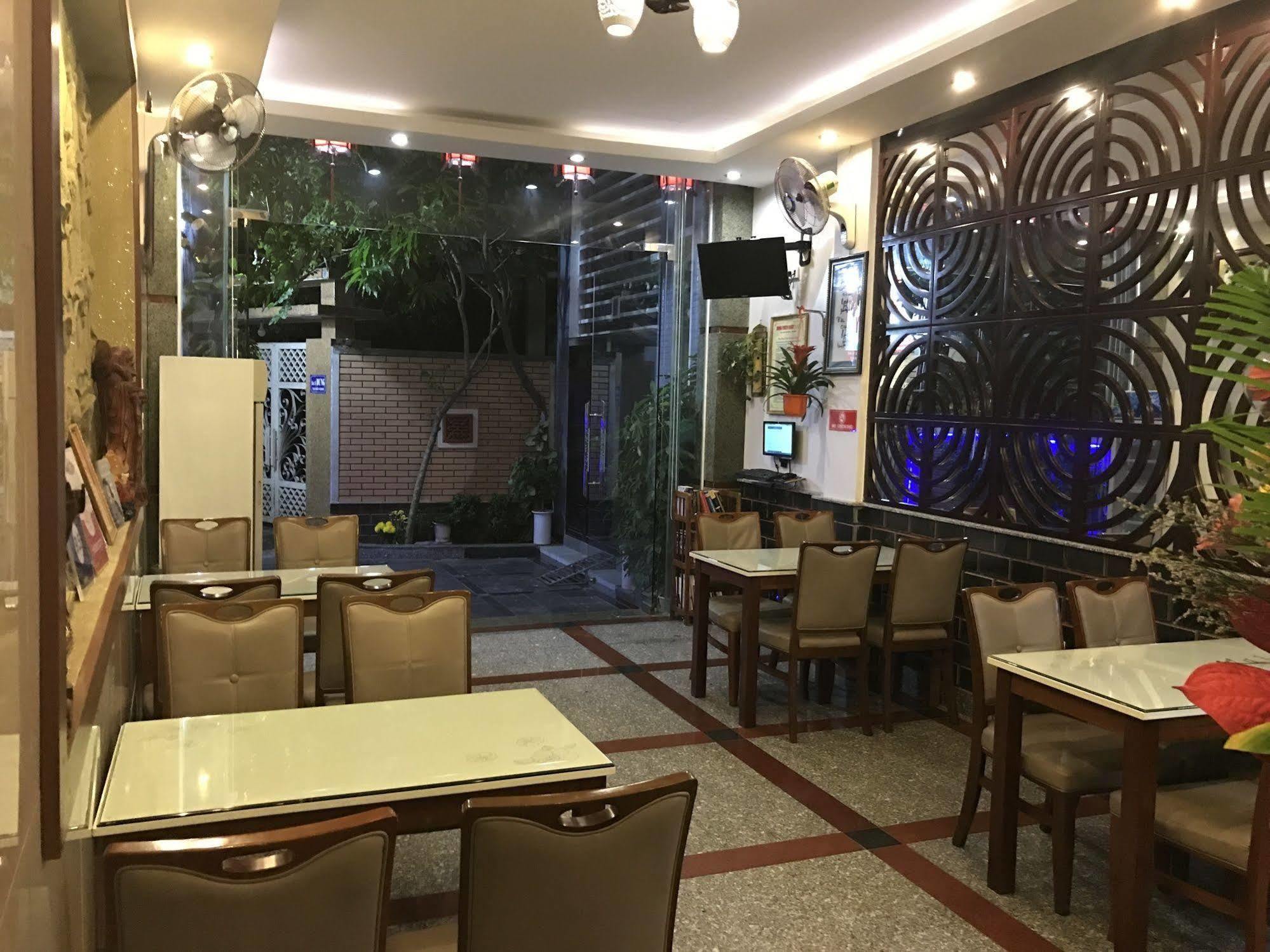 Hong Thien Ruby Hotel Hue Exteriör bild