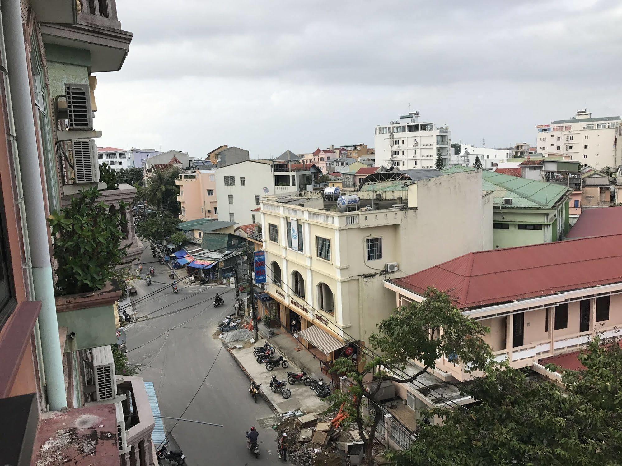 Hong Thien Ruby Hotel Hue Exteriör bild